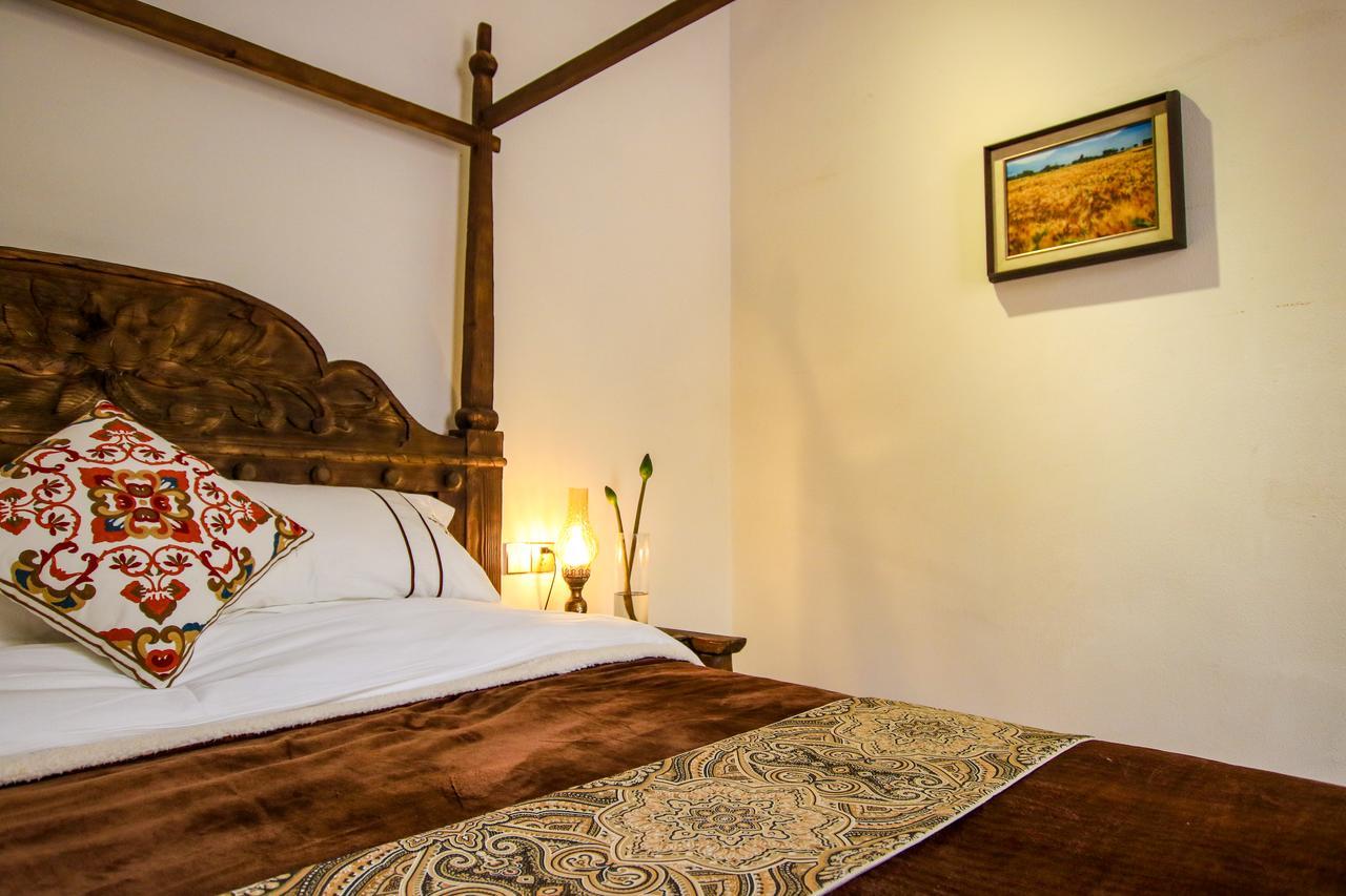Energy Space Healing Inn Шангри Ла Екстериор снимка