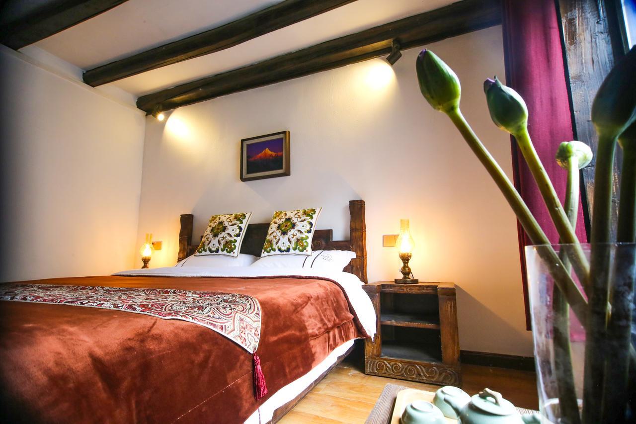 Energy Space Healing Inn Шангри Ла Екстериор снимка